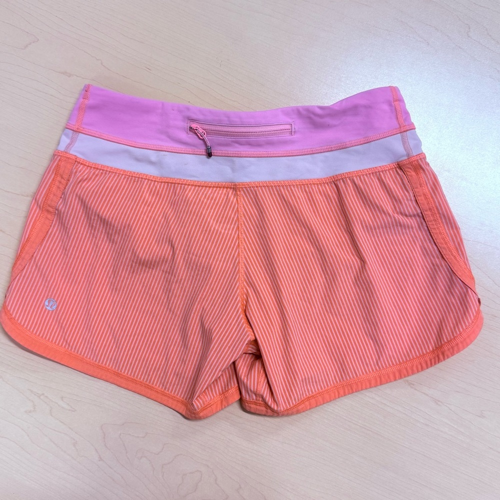 Lululemon Groovy Run Shorts in Wagon Stripe Pop Orange/Bleached Coral Size 4